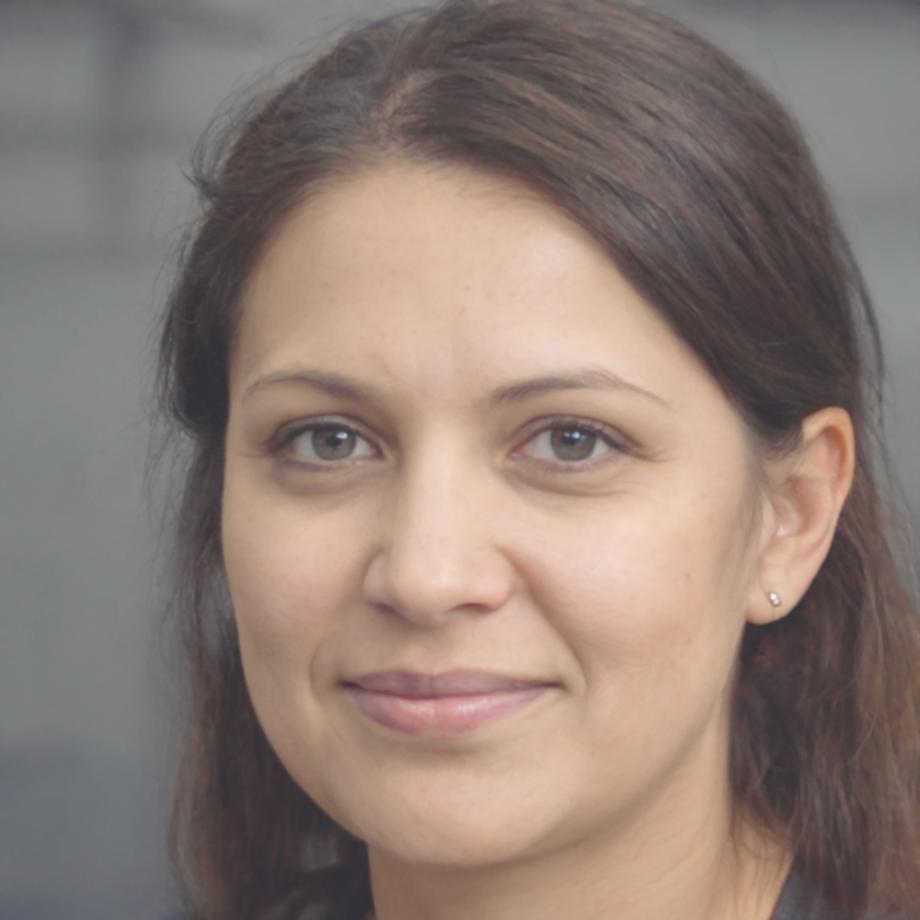 Professional headshot of experienced finance mentor